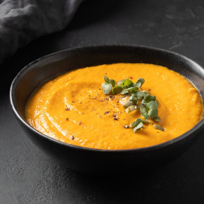 vellutata di zucca con Olio al rosmarino 