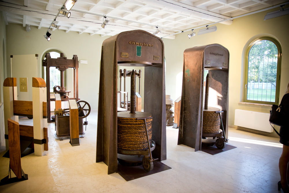 estrazione dell'olio macchinari antichi 